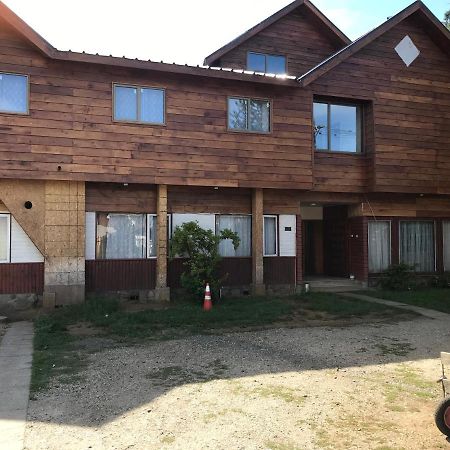 Hostal Entre Araucarias 테무코 외부 사진