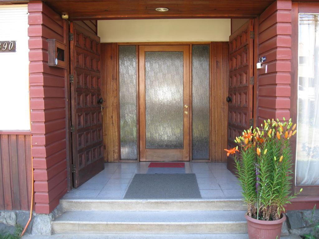 Hostal Entre Araucarias 테무코 외부 사진