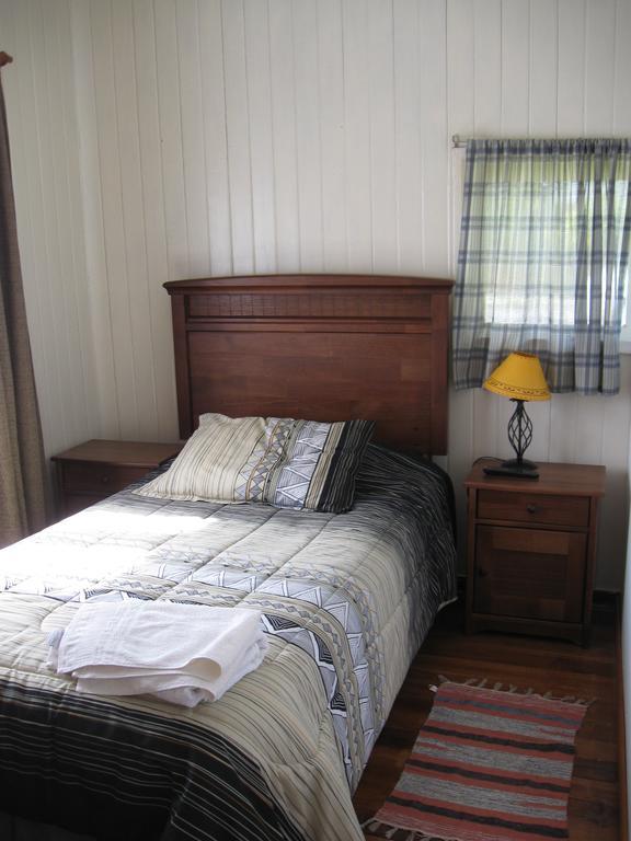 Hostal Entre Araucarias 테무코 객실 사진
