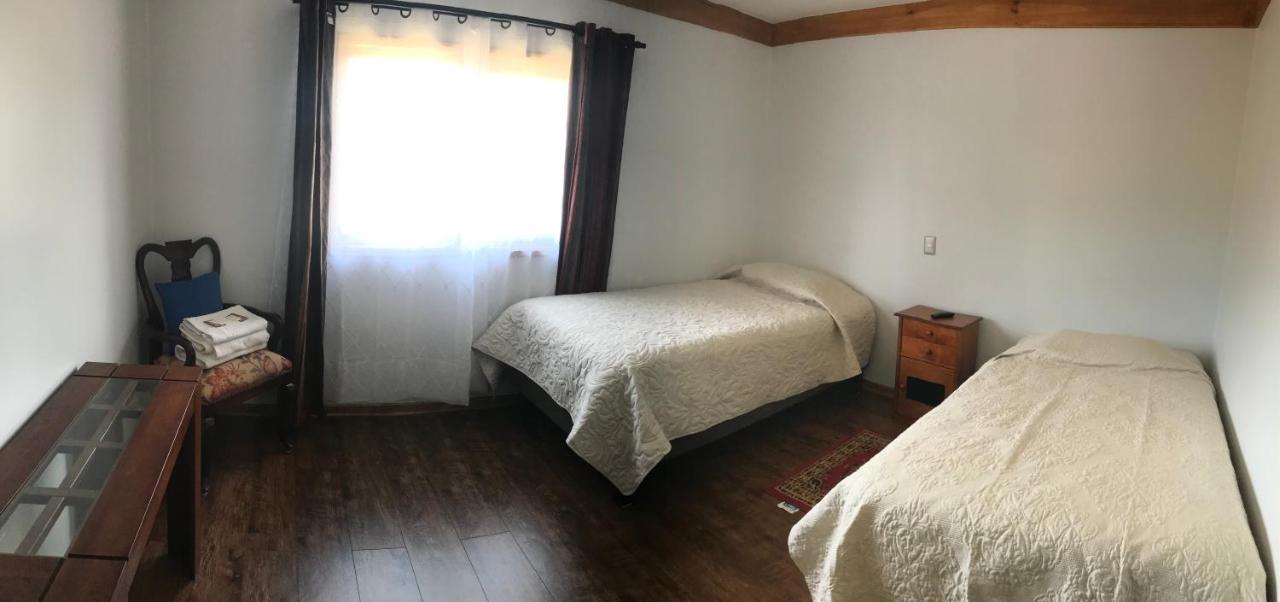 Hostal Entre Araucarias 테무코 외부 사진